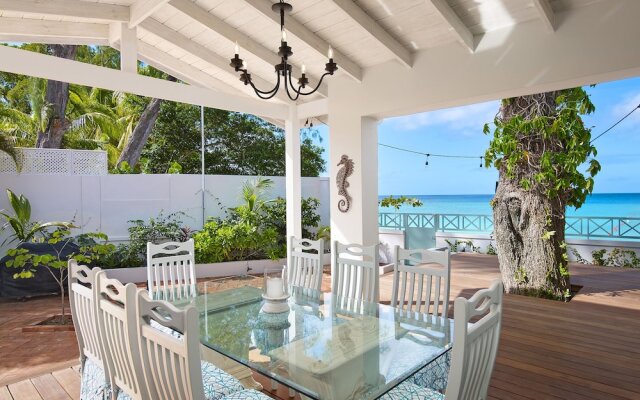 Southwinds Beach House is a 3 Bedroom With Exquisite sea Views