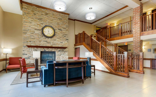 Comfort Inn & Suites