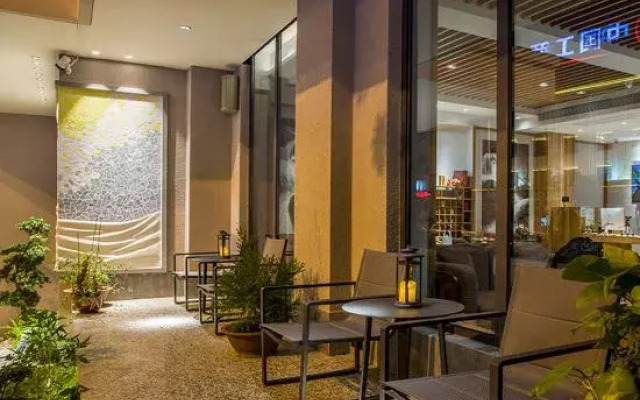 Ginkgo No.8 Homestay