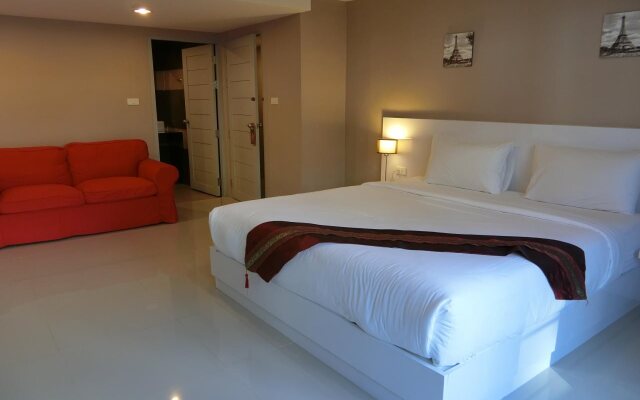 crystal suites pattaya