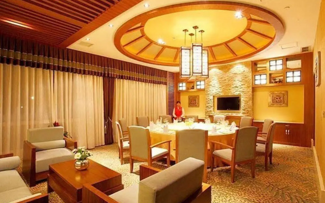 HUIFENG