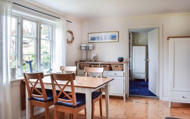 Stunning Home in Blomsterdalen With 3 Bedrooms and Wifi