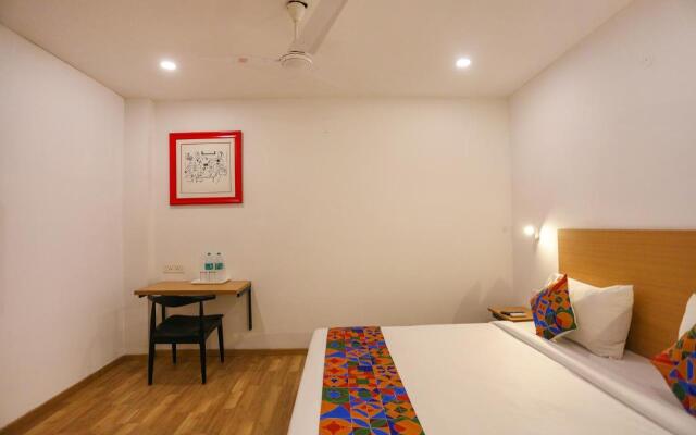 Fabhotel F9 Paschim Vihar