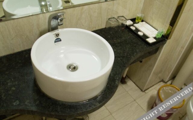 Ronghui Business Hotel