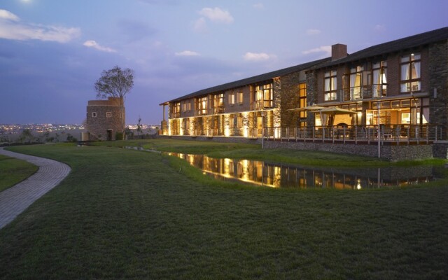 Tintswalo Waterfall Boutique Hotel