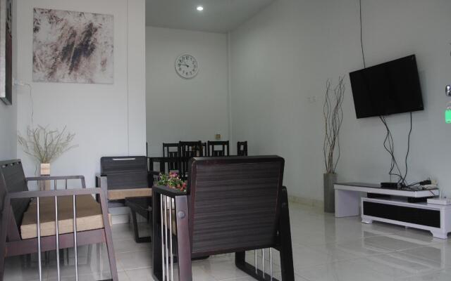 Golden Hawaii Residence & Villa, Singkawang