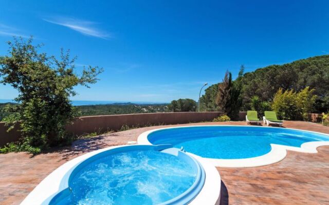 House Mercury Lloret de Mar