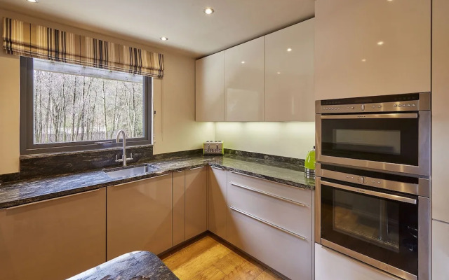 Host Stay Shunner Howe Lodge