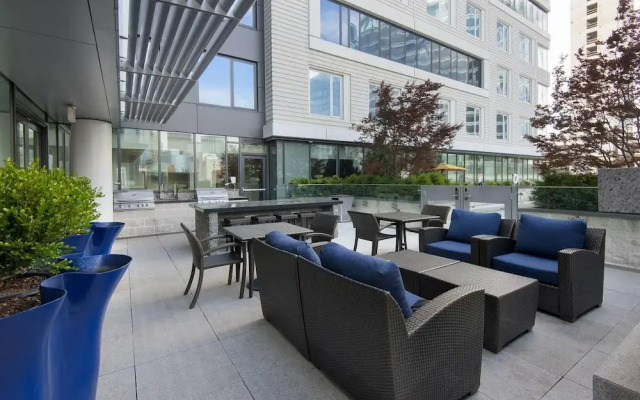 Luxurious Studio in the Seaport District