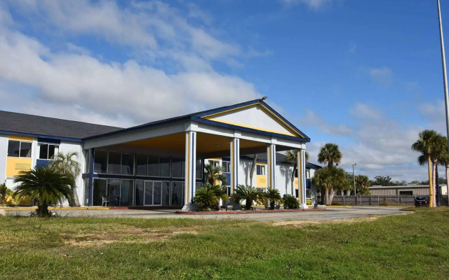Biloxi Beach Hotel