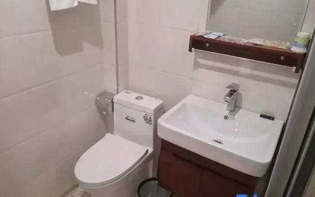 Home Inn (Baoding Xushui Chenyang Industry and Trade Store) – Bathroom – Baoding