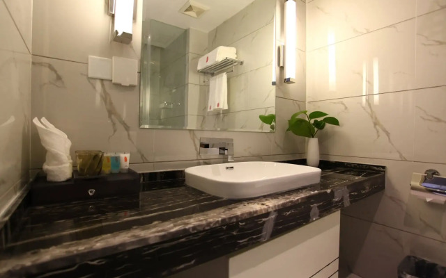 Luoyang Yihe Hotel