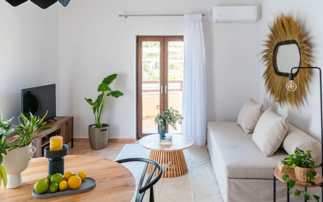 Syra Suites