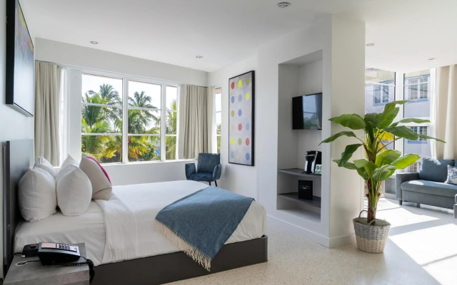 Clevelander Hotel – Adults Only