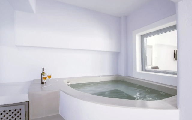 Blue Waves Hotel