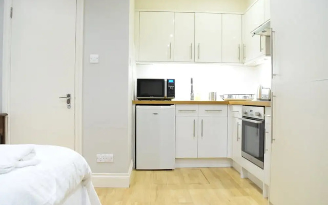 Modern Studio Near Chelsea