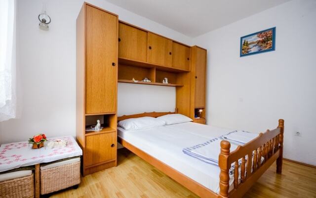 Apartments Milojka