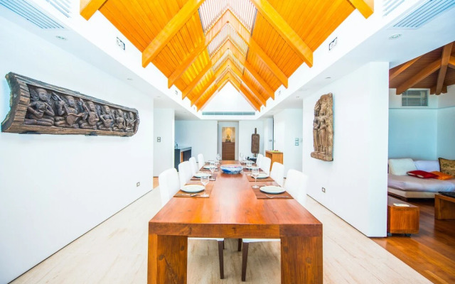 Charming Beachfront Villa on Bangtao