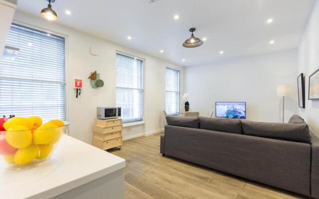 Urban Chic - Rathbone