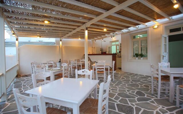 Paros Inn Seafront