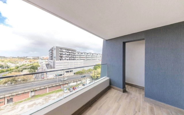 Colourful and Cosy Studio Apartment in Newlands