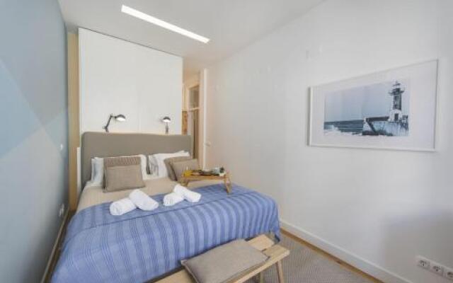 Lovelystay - Downtown 2Bedroom Wonder