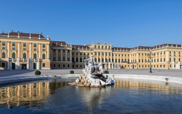 Schloß Schönbrunn Grand Suite