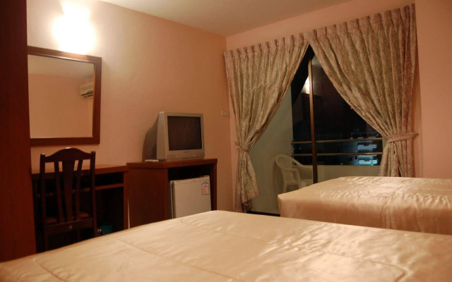 Baan Manthana House