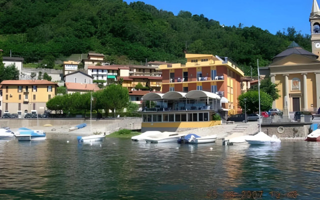 Capri Hotel