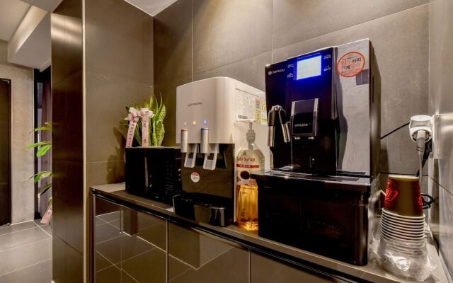 French Code Hotel