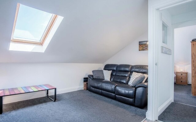 Rooftops - 1 Bedroom Apartment - Tenby