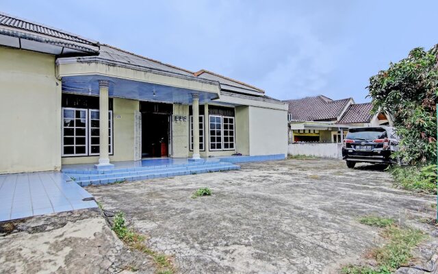 Hotel O Firza Homestay