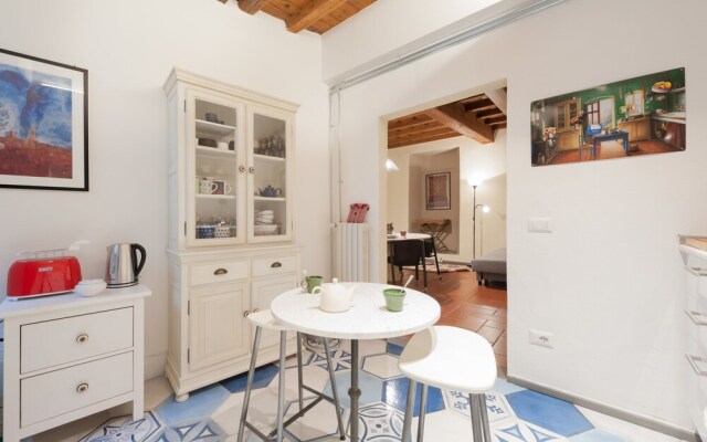 Short-let Florence Charming Suite