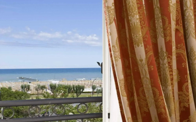 Hotel King