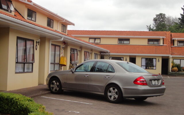 Gwendoline Court Motor Lodge