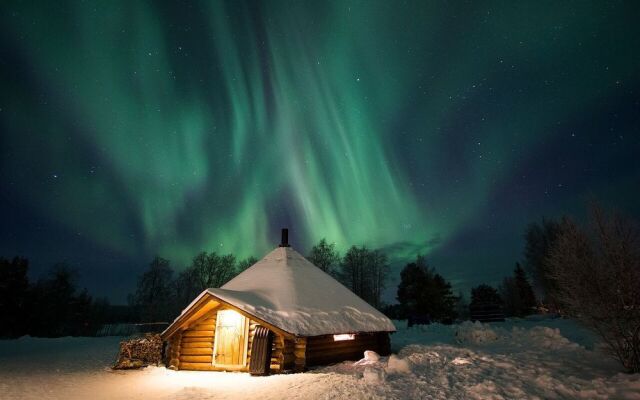 Arctic SnowHotel & Glass Igloos