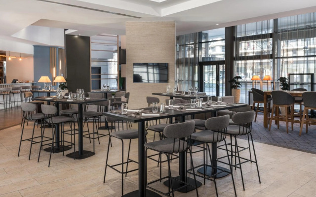 Courtyard by Marriott Paris La Defense West - Colombes