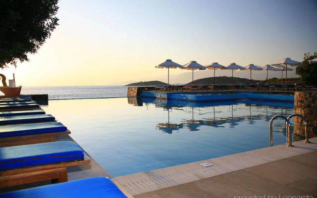 St. Nicolas Bay Resort Hotel & Villas