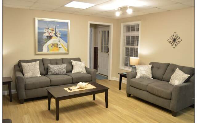 Opis Realty-Spacious Metro Atlanta Home