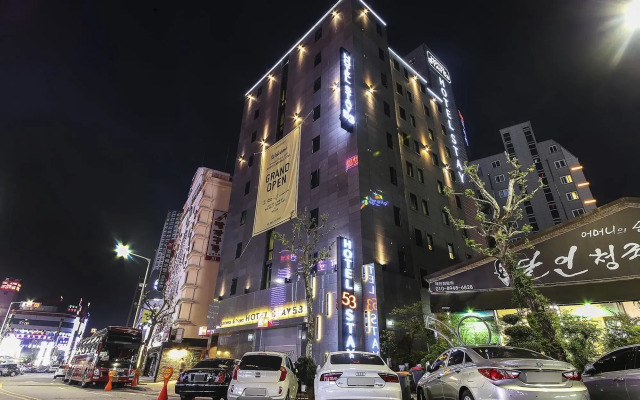 Hotel Stay 53