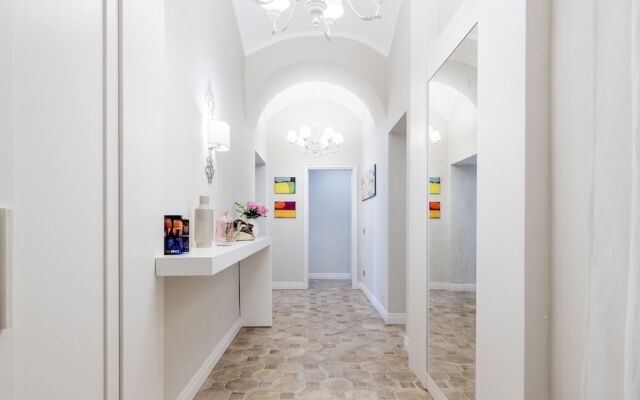 Altarocca Embassy Rome