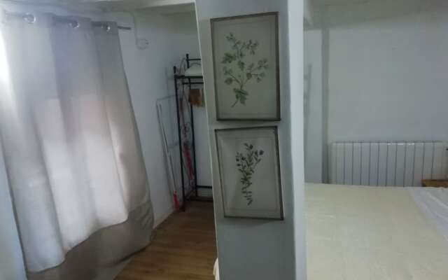 Laurel Apartment