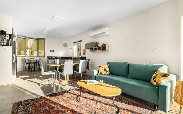 Netanya Beach Pool Studio by Sea N' Rent