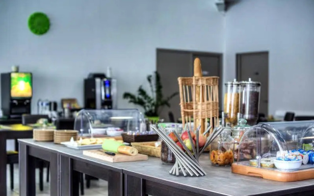 Zenitude Lourdes Acacia1