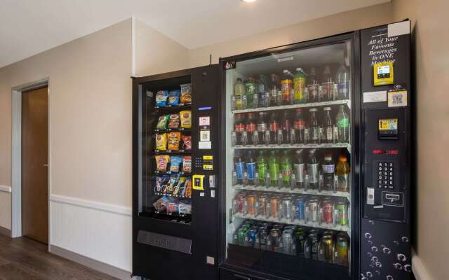 WoodSpring Suites Grand Rapids Kentwood