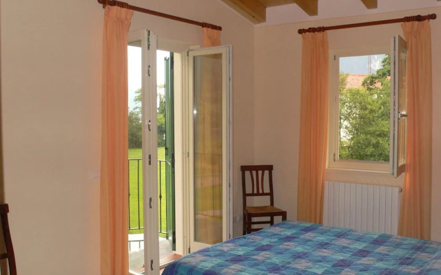 Apartment in Idro With Pool and Garden