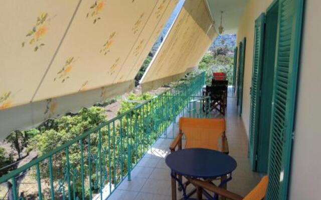 Mouragio Apartments