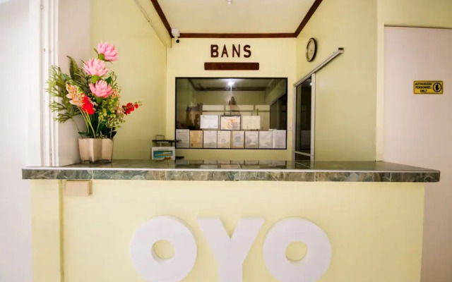 OYO 409 Bans Beach Resort
