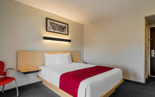 City Express by Marriott Querétaro Juríca