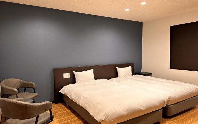 Reftel Osaka Itami Airport Hotel